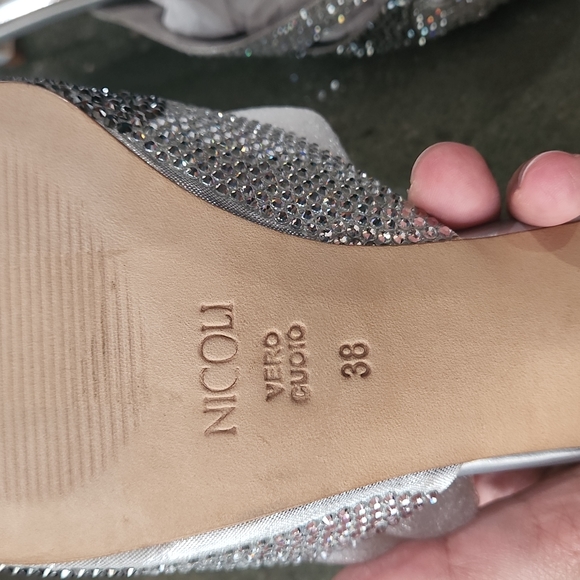 Nicoli Genuine Swarowski Pumps - Picture 5 of 7